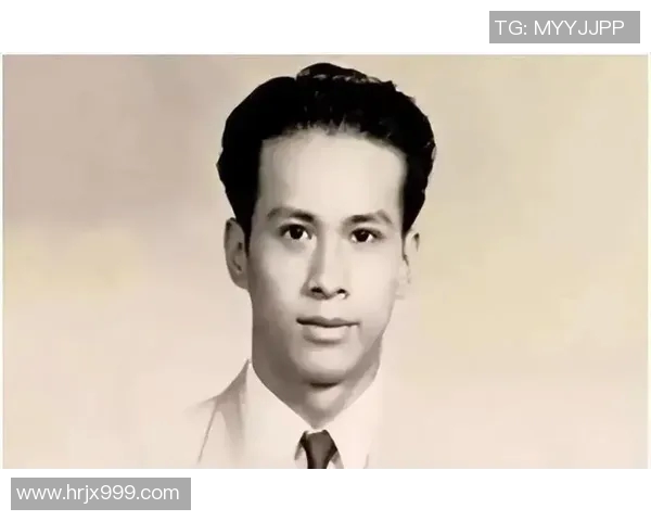 足球明星算命先生究竟是谁揭秘他的神秘背景与传奇故事